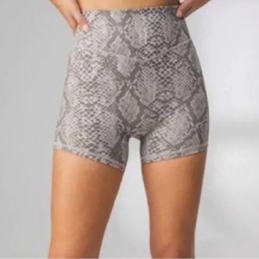 Balance Athletica Ascend Short